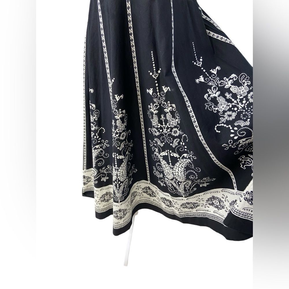 Magic Embroidered Black and White 100% Cotton Dress. Size Large. - Picture 4 of 11